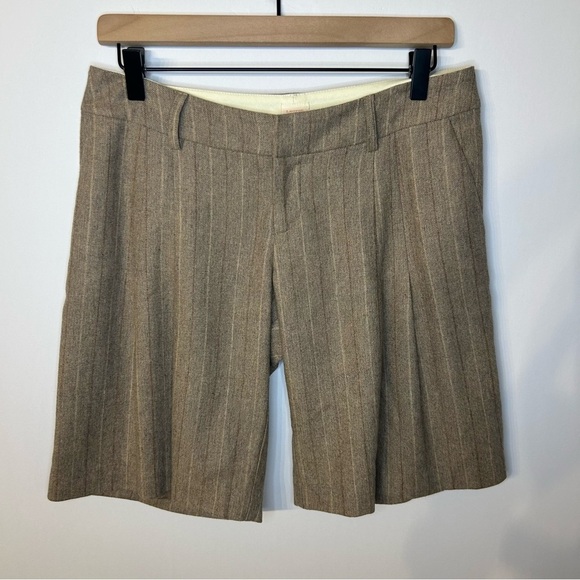 Lauren Moffatt from Anthropologie Brown Herringbone Wool Pleated Shorts, Size 2 - Picture 1 of 4